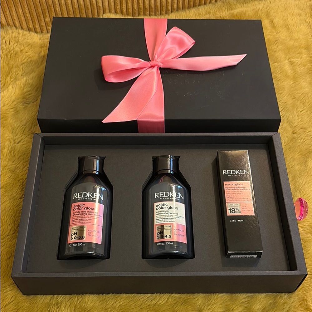 Redken Acidic Color Gloss hair care Gift Set